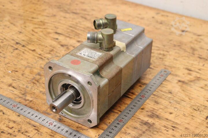 Серводвигатель Siemens 1FK6060-6AF71-1EB0