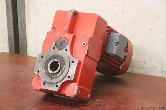 Мотор-редуктор 3 кВт 50 об/мин KEB F 4.2 C DK 100 LX 4 W TW