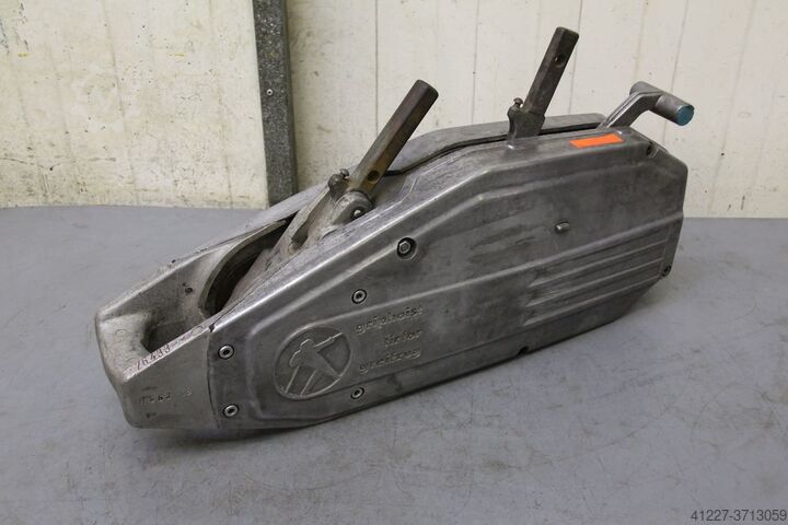 Универсальный поезд 3000 кг Greifzug 3 to