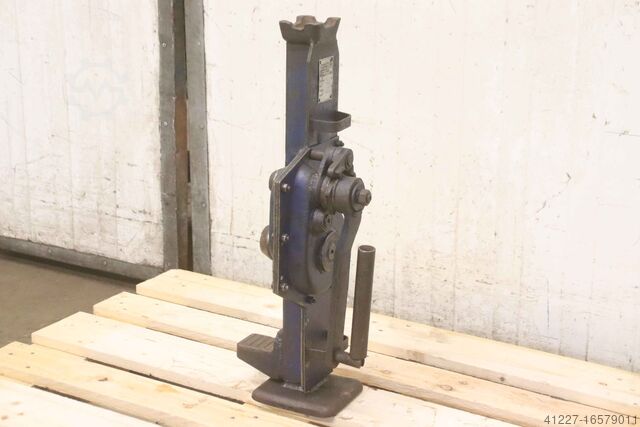 Коленчатая лебедка VEB 10.10  10 to