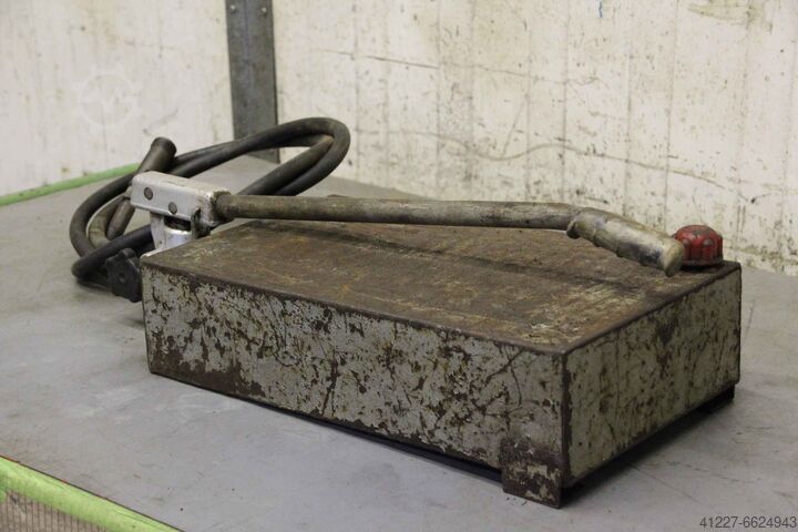 Ручной гидравлический насос 450 бар Lukas ZPH 10/25