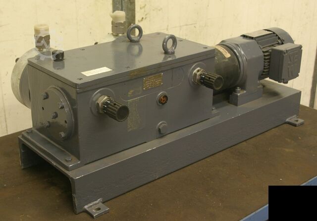 Дозирующий насос SERA ZRK 412 E