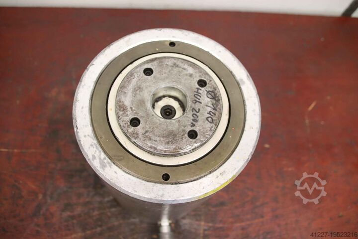 Короткоходный цилиндр для тяжелых условий эксплуатации unbekannt Hub 200 mm