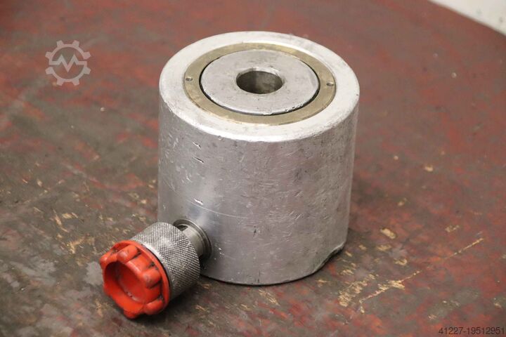 Короткоходный цилиндр для тяжелых условий эксплуатации unbekannt Hub 30 mm
