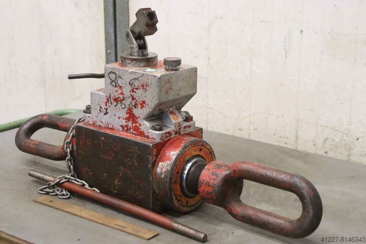 Гидравлический тяговый цилиндр 50 т Enerpac Hub 155 mm