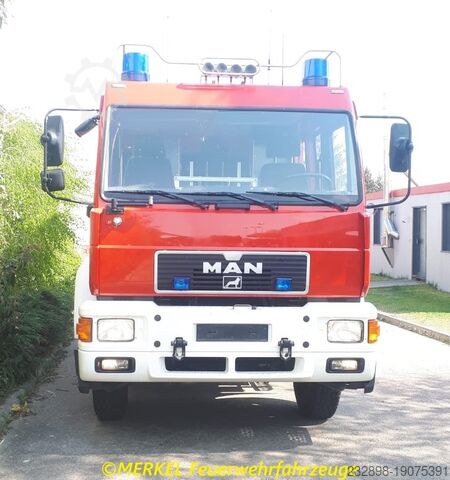 Пожарная команда TLF 16/25 MAN 14224  