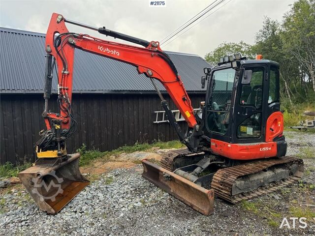 Мини-экскаватор Kubota U55-4 Crawler excavator w/ 2 buckets, grapple and