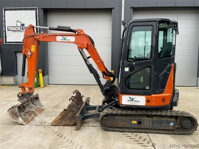 Мини-экскаватор Hitachi ZX33U-6 (7294)