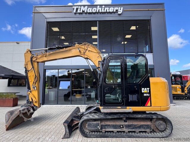 Экскаватор Midi CAT 307E2