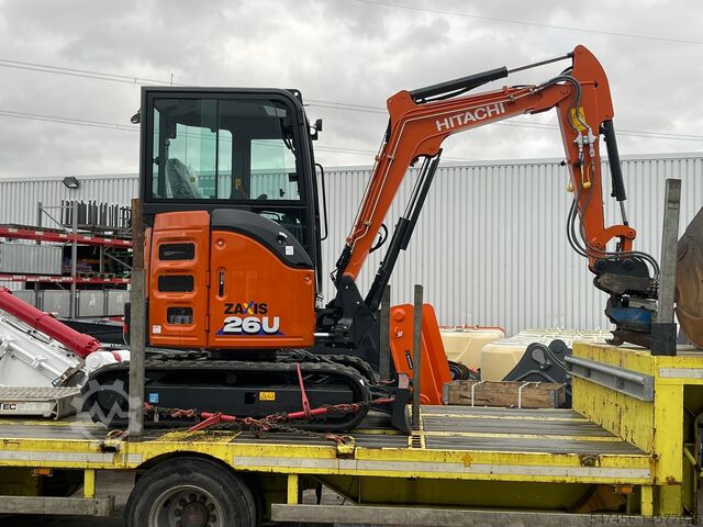 Мини-экскаватор Hitachi ZX26U-6