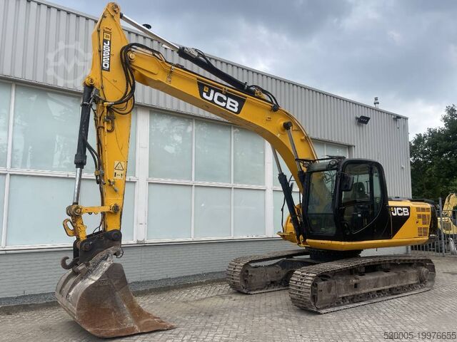 Гусеничный экскаватор JCB JS 220 N LC    2012       CE