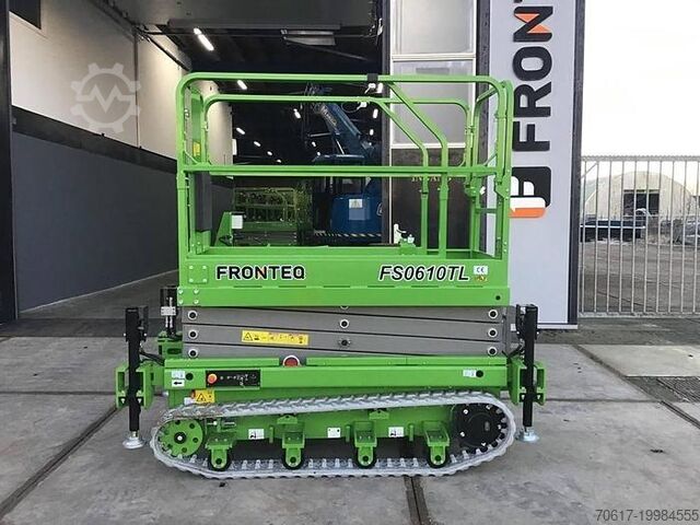 Подъемник Fronteq Fs0610TL с гидравлическими опорами Fronteq Fronteq hoogwerker Fs0610TL hydraulisch gestempe