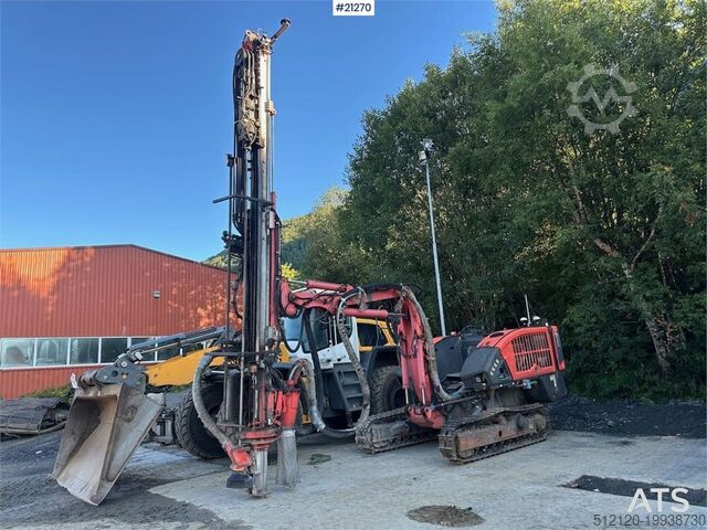Земляная бурильная машина Sandvik Dino DC400Ri drilling rig w/ almost new chassis.