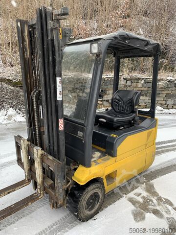 Трёхколёсный электрический погрузчик OM Pimespo XE 18-3 -Triplex-