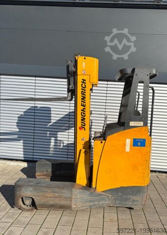 Четырехходовые штабелёры Jungheinrich ETV-Q25