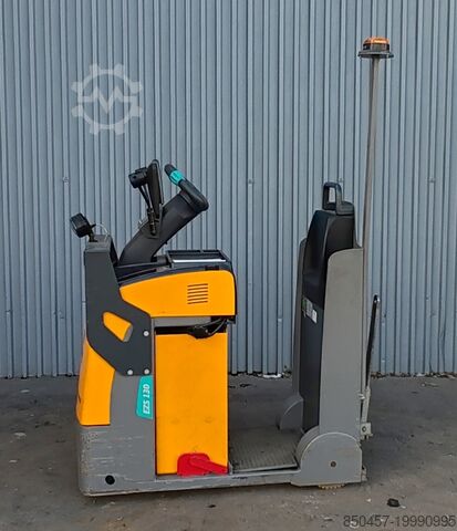 Буксировочные тягачи Jungheinrich ezs 130 / 2019y/ 2447mh