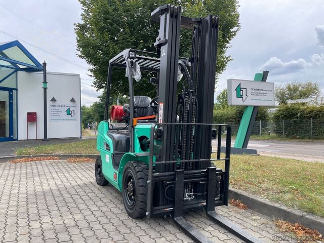 Вилочный погрузчик на сжиженном газе Mitsubishi FG25N