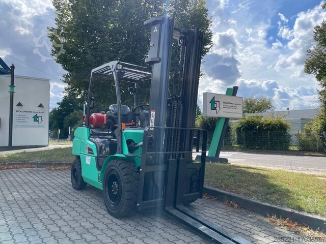 Вилочный погрузчик на сжиженном газе Mitsubishi FG35N