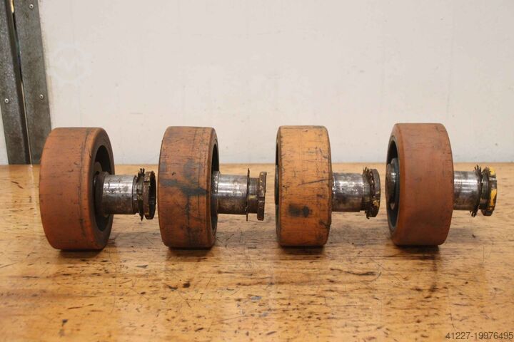 4 тяжёлых ролика unbekannt Ø 200 x 80 mm