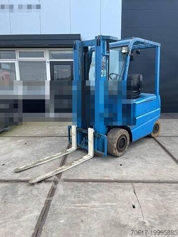 Toyota FBMF25 трехсекционный электрический погрузчик Toyota FBMF25 triplex electrische heftruck