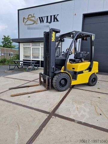 Вилочный погрузчик Yale Gdp25 2,5т дизель боковое смещение / тройная мачта Yale Gdp25 2.5t diesel sideshift /triplo