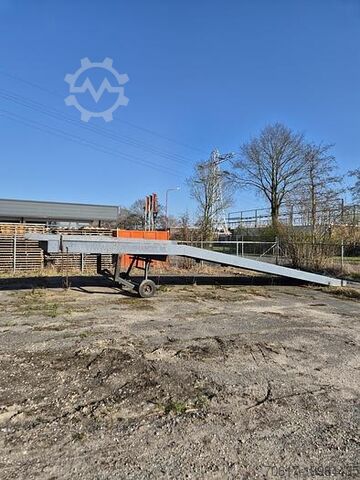 Погрузочный мост 12т со складывающейся рамой Laadbrug Laadbrug 12t met klapstel