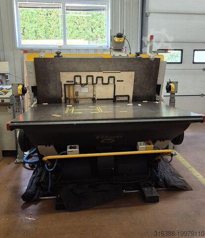 Sztanctygiel / тигельный пресс с ручной подачей Erba Titan 6PN