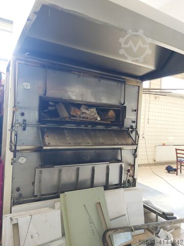 Печь на дровах  Holzbackofeb