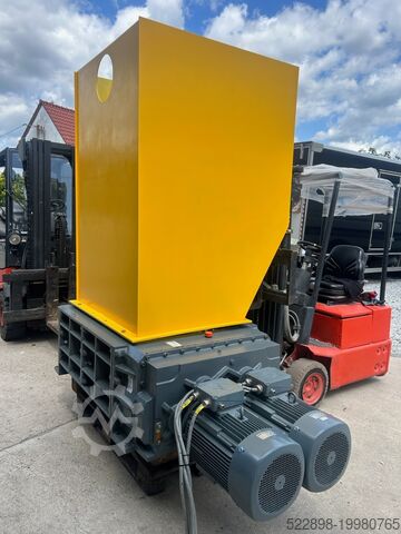 четырехвальный измельчитель Untha UNTHA RS 40