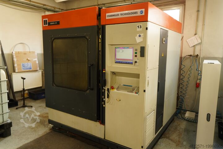 проволочная электроэрозионная вырезная машина (проволочно-вырезной электроэрозионный станок) Charmilles Robofil 510