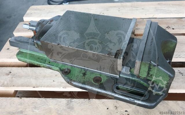 Тиски машины 200 мм ширина челюсти  