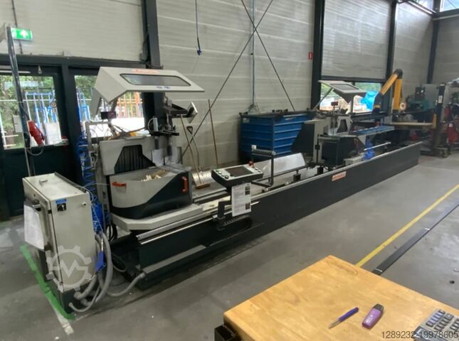 Двуголовочная пила для алюминия Elumatec DG 104/02