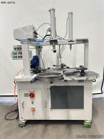 машина презрения STÄHLI FLM 750