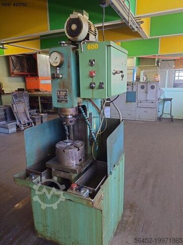 Гидравлический пресс LBM B10