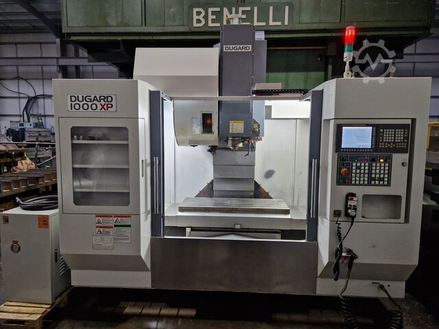 Обрабатывающий центр Dugard XP 1000