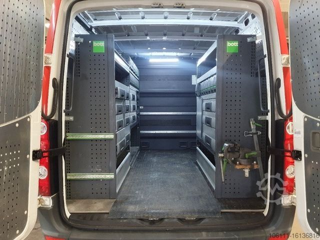 Минибус VOLKSWAGEN Crafter 35 kurz 2,0TDi o6 SortimL1H1