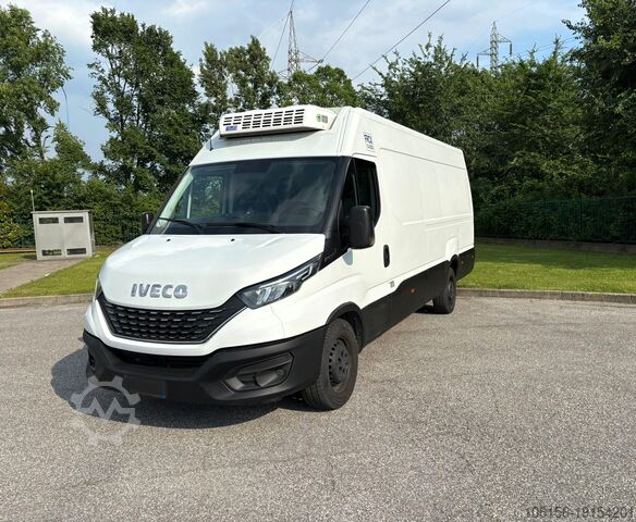 изотермический рефрижераторный фургон FRCX Iveco Daily 35C18 HI-MATIC 3000CC