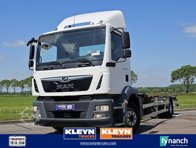 Система BDF MAN 12.250 TGM LL AIRCO TAILLIFT