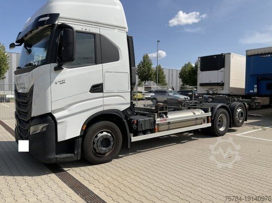 Автомобиль с заменяемым кузовом IVECO S-WAY 460 LNG RETARDER MULTI WECHSLER, MIETKAUF MöGL.