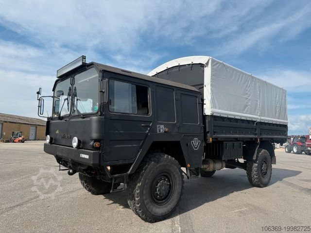 Бортовой грузовик с тентом MAN 5 to KAT MIL 4x4 SHOWTRUCK