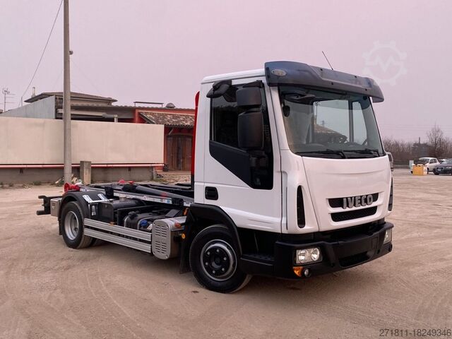Крюковой мусоровоз IVECO EUROCARGO 80 E18 CON IMPIANTO SCARRABILE NUO