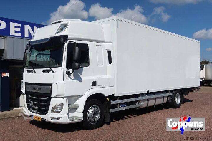Чемодан DAF CF 410 Bak+Klep Dhollandia 2.000 kg Slaapcabine