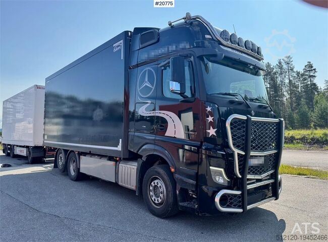 Чемодан Mercedes-Benz Actros 6x2 Box Truck