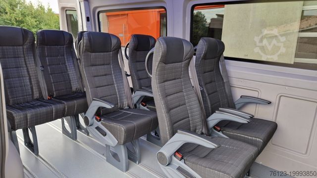 Минибус MAN MAN TGE 9 Sitzer Airlineboden Handicap Crafter