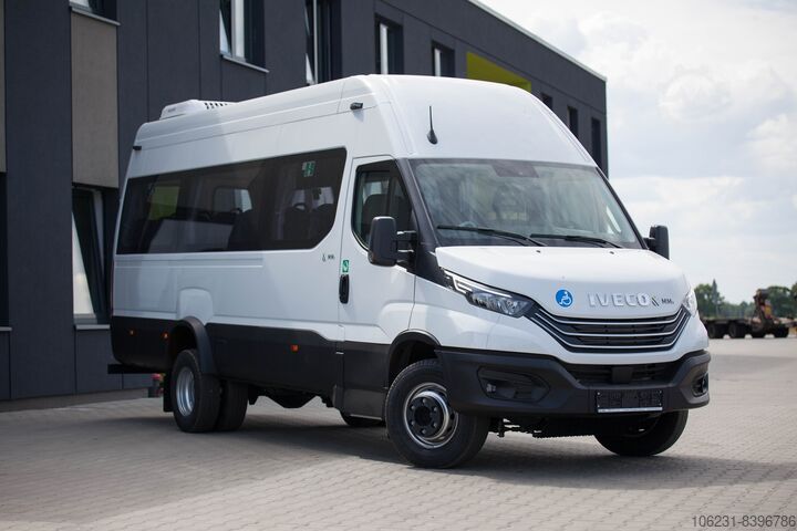 Микроавтобус Iveco Daily