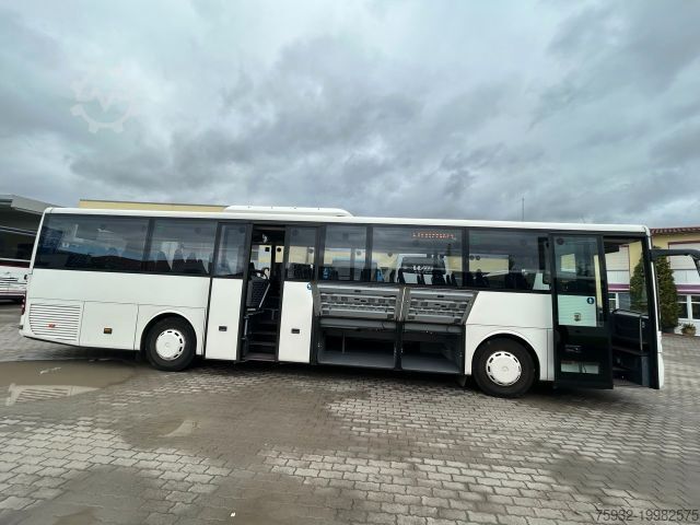 Междугородний автобус MERCEDES-BENZ Integro 550  58 Sitze  Klima   159.925 km