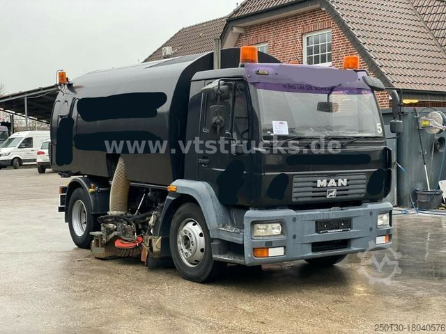 Подметальная машина MAN Kehrmaschine Bucher Schörling Blatt Federung