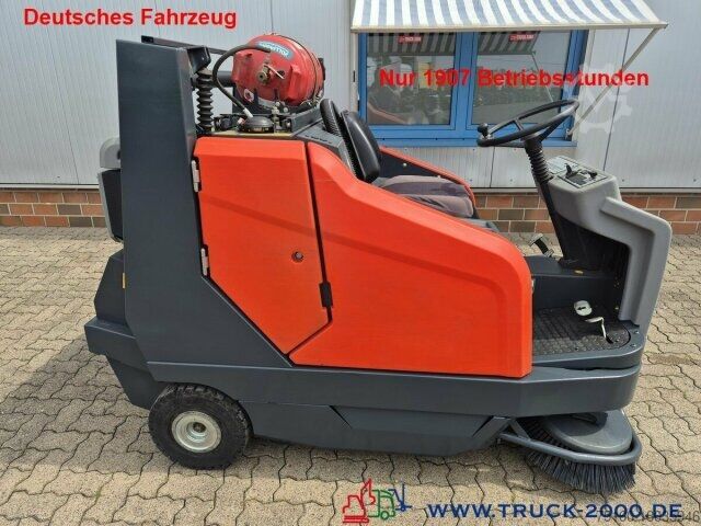 Подметальная машина Hako Sweepmaster 1500RH Kehr- Flächen Hallenreiniger