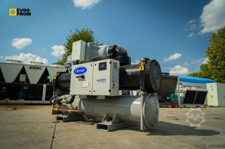 Чиллер Used Watercooled chiller CARRIER 30XW 0452B0006 476 kW. 2021 yom