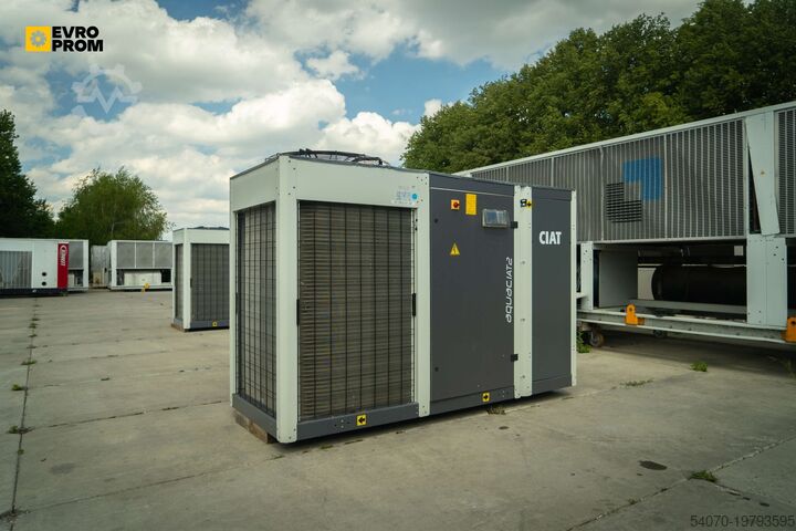 Чиллер Used Aircooled chiller CIAT AQUACIAT2 LDC 300V 76.8 kW. 2010 yom
